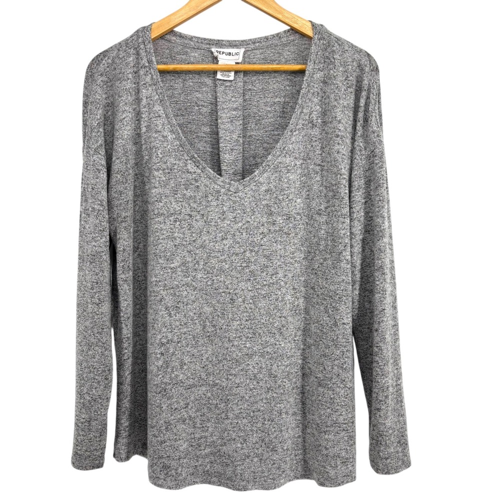 For The Republic Gray Marled Long Sleeve V Neck‎ Tunic Top Size L Back Pleat